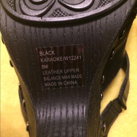 Women’s Size 8 slide on Shoes Black - Picture 5 of 5